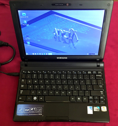 Samsung n150 con custodia - 10",